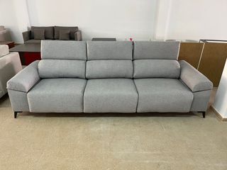 Sofá Gris con Asientos Deslizantes NUEVO a estrena
