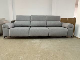 Sofá Gris con Asientos Deslizantes NUEVO a estrena