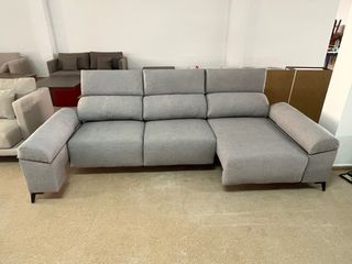 Sofá Gris con Asientos Deslizantes NUEVO a estrena