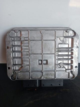 Centralita motor opel astra j lim. cosmo 102570