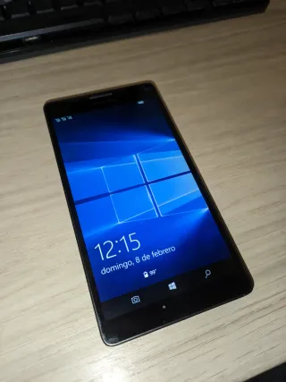 Nokia Lumia 950XL Windows 10 Mobile Negro