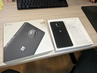 Nokia Lumia 950XL Windows 10 Mobile Negro