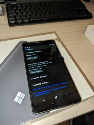 Nokia Lumia 950XL Windows 10 Mobile Negro