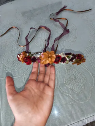Diadema de flores para eventos