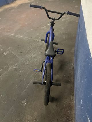 Bicicleta BMX Freestyle Blu con Pegs