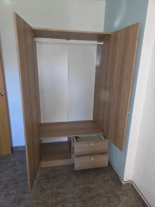 Armario juvenil madera 2 puertas y cajones