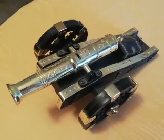 Cannone accendi sigari dorato