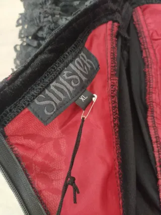 Vestido Gótico Encaje Negro y Rojo XL