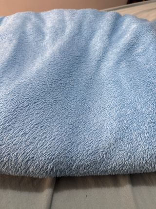 Manta azul de forro polar