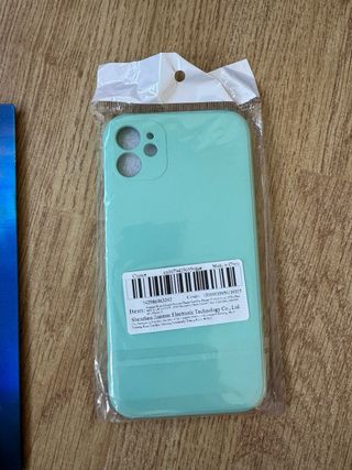 Accesorios iPhone 15 Pro: Funda y Protectores