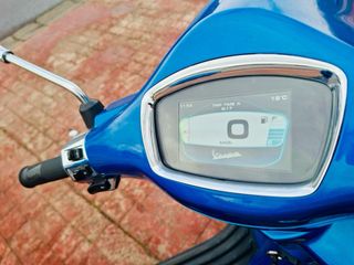 Vespa Primavera Azul 125cc