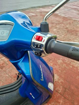 Vespa Primavera Azul 125cc