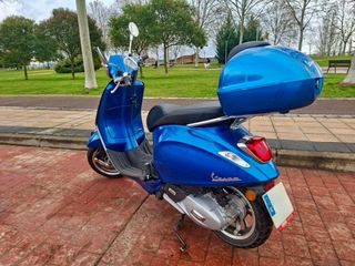 Vespa Primavera Azul 125cc
