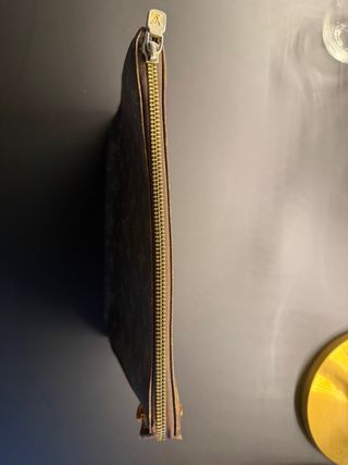 Pochette Louis Vuitton Unisex