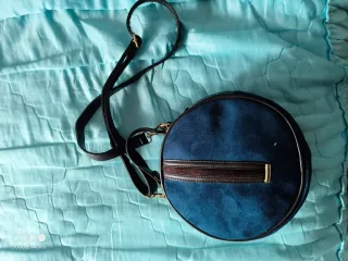 Bolso redondo azul