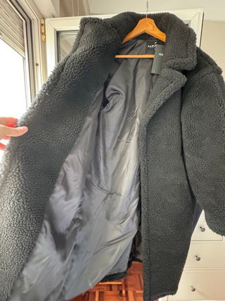 Abrigo largo teddy Fabletics negro XS, talla ampli