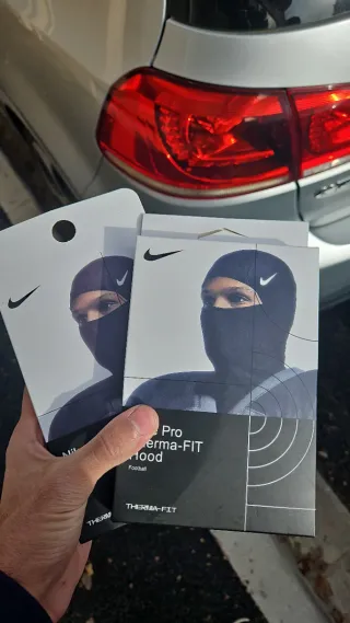 Nike Pro Therma-FIT Hood (Talla Única)