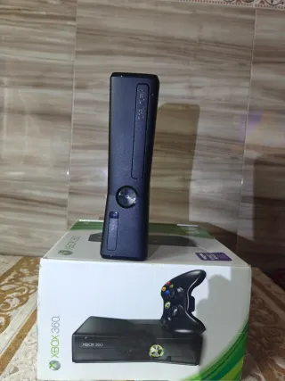 Xbox 360 Slim Negra