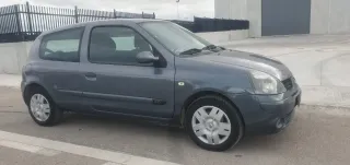 Renault Clio 1.5 dci buen estádo
