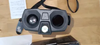 Gafas / prismáticos de visión nocturna digital.