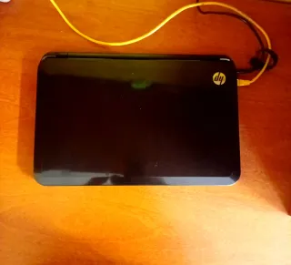 HP Pavilion 15-b123es Sleekbook Negro