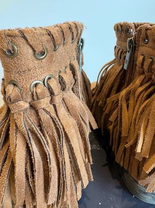 Botines marrones con flecos