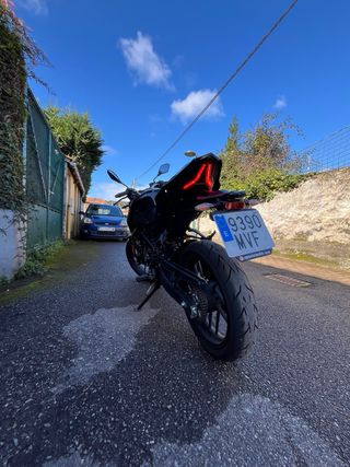 Voge 125R - 3.829km - ¡COMO NUEVA! 3 años garantía