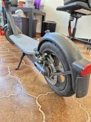 Patinete Xiaomi MI Electric Scooter Essential