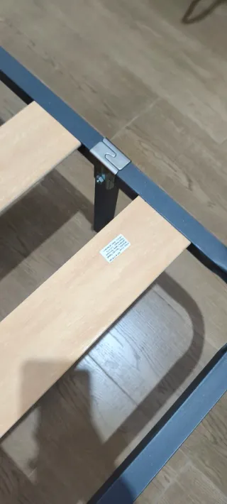 Somier con patas 135x190 + Colchón y Almohada