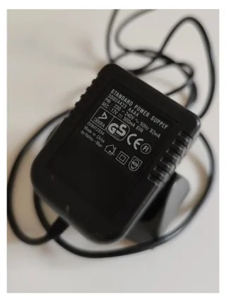 Cargadores móviles antiguos Nokia, Motorola...