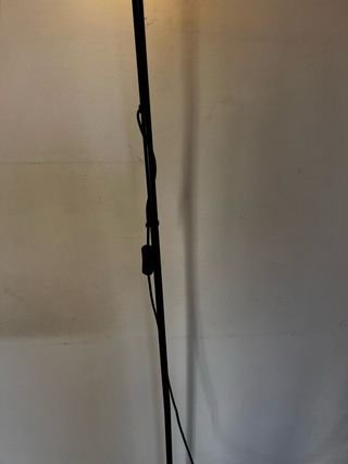 Lámpara de pie moderna luz cálida