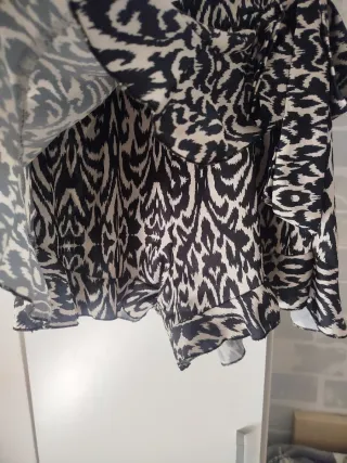 Falda de vuelo con estampado