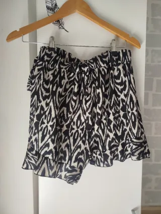 Falda de vuelo con estampado