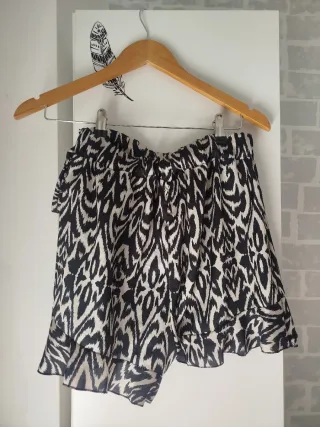 Falda de vuelo con estampado