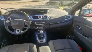 Renault Grand Scenic 2011