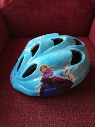 Cascos infantiles Frozen y Minnie Mouse