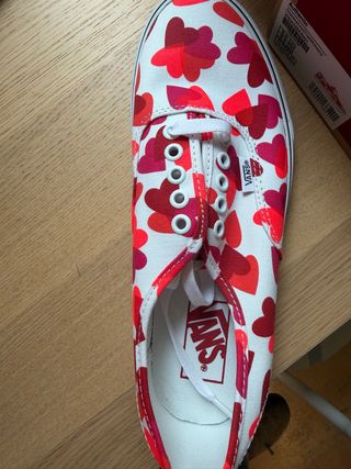 Zapatillas Vans Authentic Estampado Corazones
