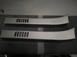 Tapas Traseras Renault Trafic