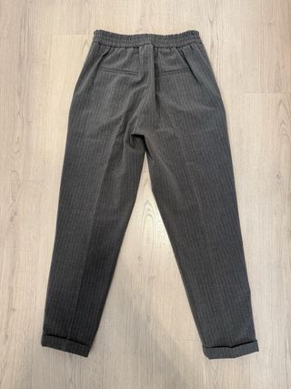 Pantalón de traje gris con rayas S