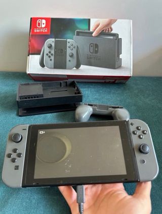 Nintendo Switch Gris Completo