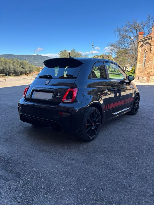 Abarth 595 2021
