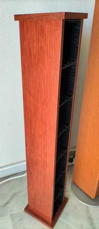 Mueble Estantería CDs,Madera y Plástico.