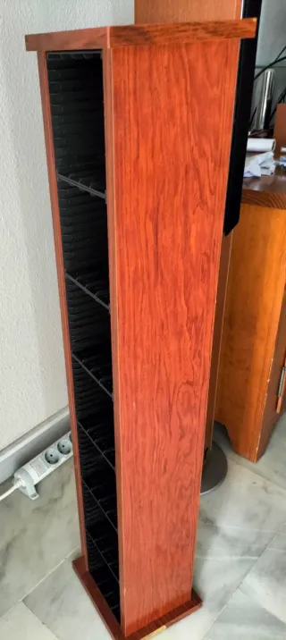 Mueble Estantería CDs,Madera y Plástico.