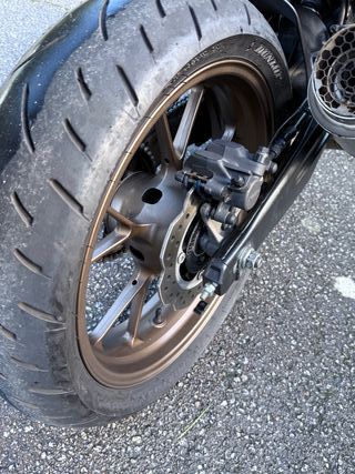 HONDA CB125R 2023 + ESCAPE MIVV GP PRO