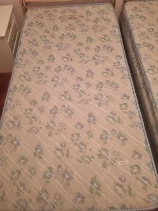 Conjunto Somier, Colchón y Cabecero