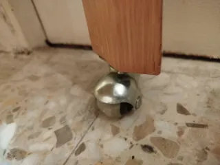 Mesa auxiliar madera y cristal