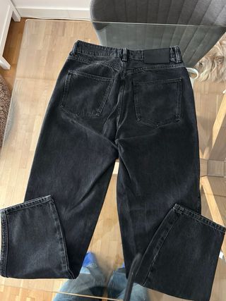 Pantalón vaquero Massimo Dutti negro