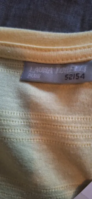 T-shirt gialla taglia 58