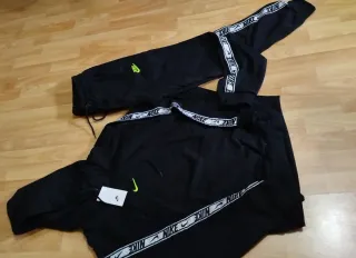 Set sportivo Nik per adulti