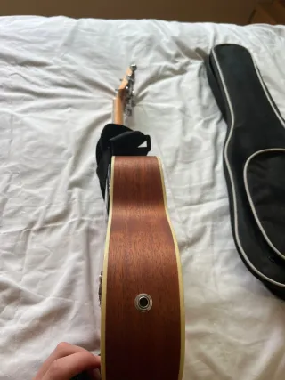 Ukelele Vangoa con funda